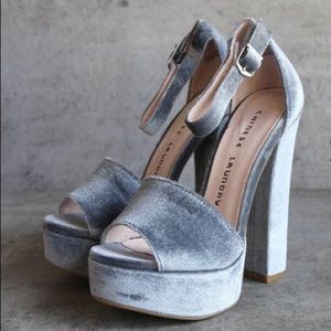Chinese Laundry Ace Platform Heel